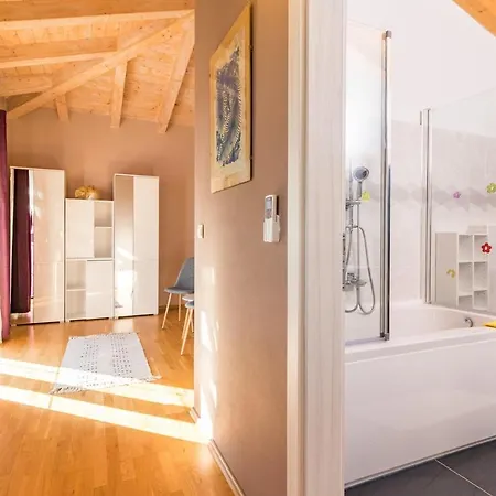 Evelyn Μεντουλίν